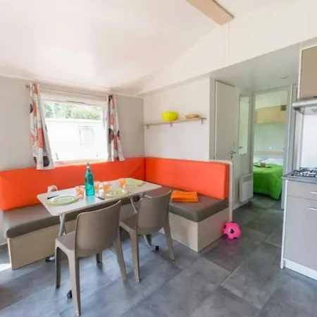 3 Etoiles - Piscine - Eecba0